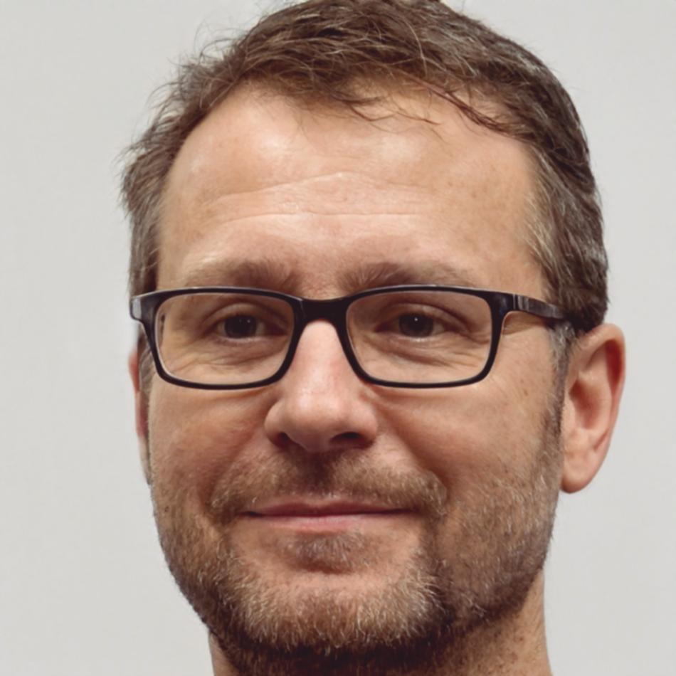 Henrik Gundersen, Senior Portfolio Analyst